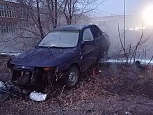 В Южном поселке Оренбурга Lada-2110 повредила теплотрассу