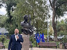 Памятник Высоцкому в Энгельсе открыл его сын Никита