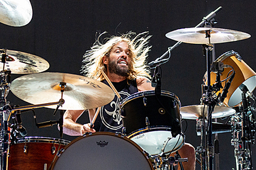 Названа причина смерти барабанщика Foo Fighters