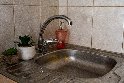 На сколько по закону можно отключать воду в Приамурье?