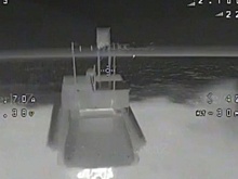 Уничтожение безэкипажного "авианосца" ВСУ в Черном море сняли на видео
