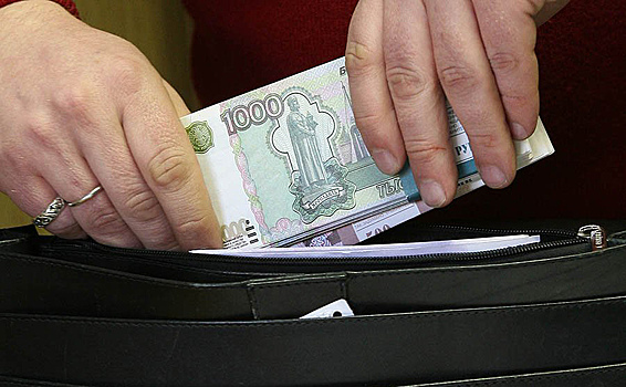 Стало известно, когда средняя зарплата в России достигнет 100 тысяч рублей
