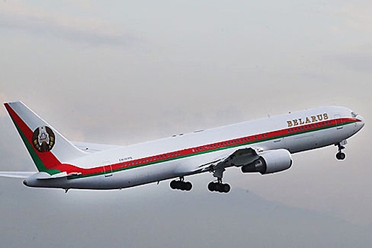 Президент Беларуси направился с официальным визитом в Иран