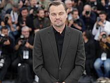 Леонардо Ди Каприо и Виттория Черетти были замечены на суперъяхте с Джеффом Безосом: фото