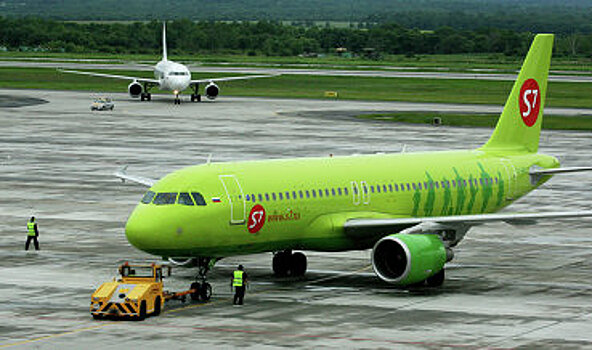 Самолет компании "Глобус" сел в черногорской Подгорице из-за невыпущенных закрылков