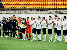 «Торпедо» уступило лидеру чемпионата