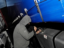 Двое костромичей «осушили» целый КАМАЗ за одну ночь