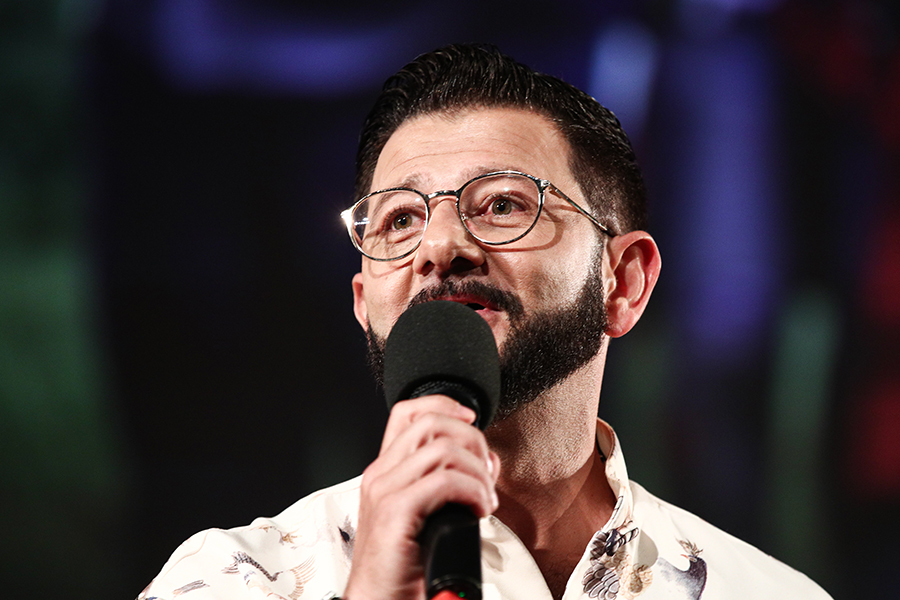 Галустян вывел в свет любимую девушку после объявления о разводе