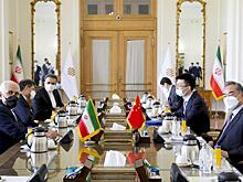 Почему Иран вместо русских Су-35 хочет китайские J-10