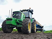 Власти Татарстана передали тракторы погорельцам из курганского села Юлдус