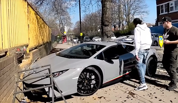Lamborghini за 21 млн рублей врезался в стену спустя 5 секунд после старта
