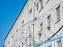 Обвиняемый в вымогательстве волгоградский блогер отправил письмо из СИЗО