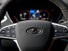 АвтоВАЗ отправил дилерам Lada Vesta с круиз-контролем