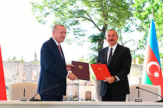 Президенты Турции и Азербайджана подписали декларацию в Шуше