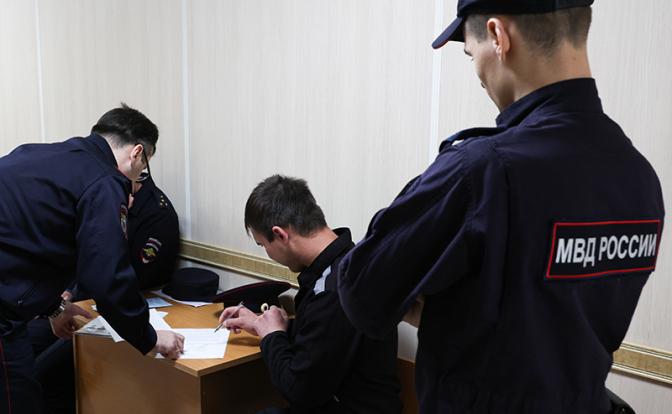 У Силуанова свои люди в полиции – и они получают достойно. Остальные –  как смогут