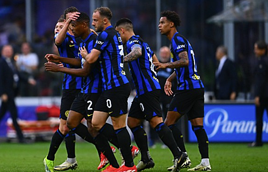 "Интер" на последних минутах ушел от поражения в матче с "Лацио"