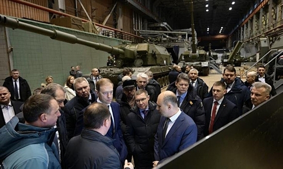 Глава Минпромторга Мантуров проверил выполнение гособоронзаказа и гражданских проектов в Свердловской области