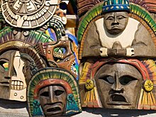 Археологи выяснили, кого изображает самая загадочная маска майя