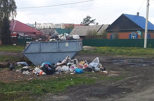Свалка мусора вновь возмутила жителей кузбасского города