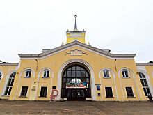 Памятник рублю установили на «Дно»