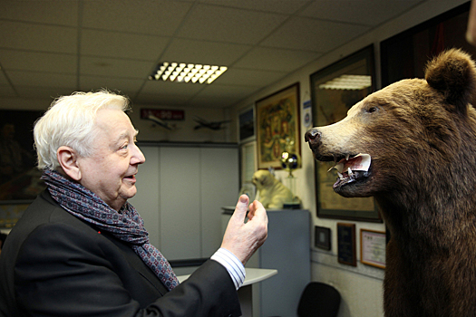 Олег Табаков как талисман «МК»: умел сделать атмосферу премии и не только