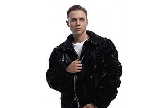 Певец Дмитриенко вернулся в вуз ради концерта, а не сдачи долгов