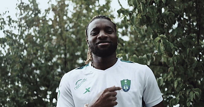 «Ньюкасл» продал Сен-Максимена «Аль-Ахли» за 23 млн фунтов, Дарлоу – «Лидсу» за 400 тысяч