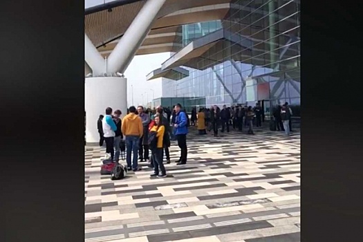 Сработала пожарная сигнализация: из ростовского аэропорта эвакуировали десятки пассажиров