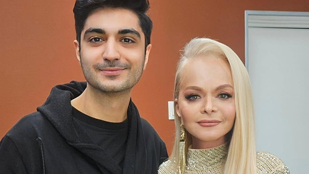 Друг Ларисы Долиной рассказал, как прошёл юбилейный концерт певицы: «Ей тяжело, но она держится»