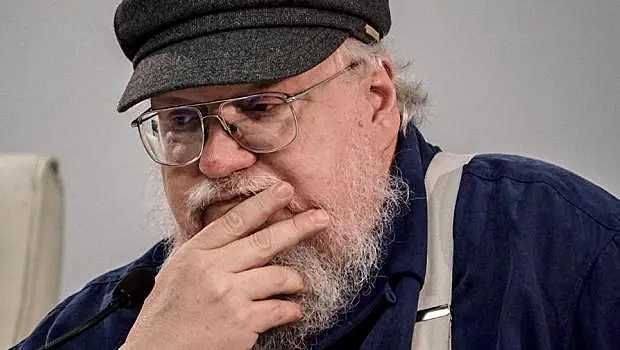 Писатель Джордж Мартин раскритиковал Голливуд за уход от сюжета его книг