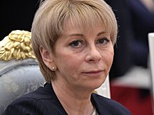 Глава СК вручил медаль, которой была награждена Доктор Лиза, ее мужу