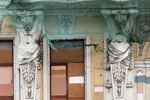 Реставрацией дома с атлантами на ул. Солянка займется новый собственник