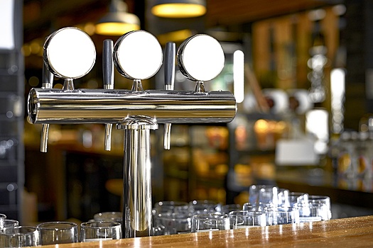 В Подмосковье суд закрыл пивной бар, работавший вблизи школы