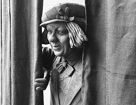 В Ростове-на-Дону открыли памятник клоуну Олегу Попову. Скульптурная композиция 