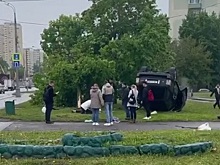 В Москве водитель Range Rover насмерть сбил женщину на тротуаре