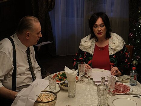 Москва онлайн пообщается с гостями закрытого показа фильма "Теща"