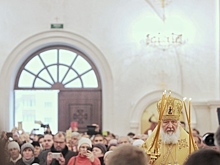 Патриарх Кирилл отстранил от службы нарушившего указания в связи с коронавирусом священника