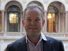 Экс-дипломат Прауд: странам Запада стоит отказаться от финансирования Украины