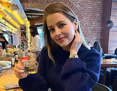 «Просто умело сочетать»: Анна Михайловская призналась, что не тратит огромные суммы на брендовые вещи