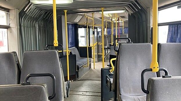 Водитель автобуса в Саратове нахамил пассажирке из-за её веса