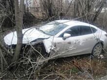 В Перми водитель сбил двух человек, столкнулся с автомобилем и скрылся
