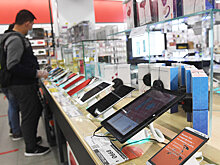 Экономист Переславский: Из-за укрепления рубля цены на смартфоны упали