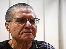 Адвокаты Улюкаева попросили вызвать в суд Дворковича