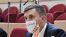Саратовский депутат рассказал о строительстве жилого дома «в сантиметрах» от заправки