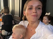 Тайно родившая Табакову актриса показала дочь в роскошном интерьере квартиры