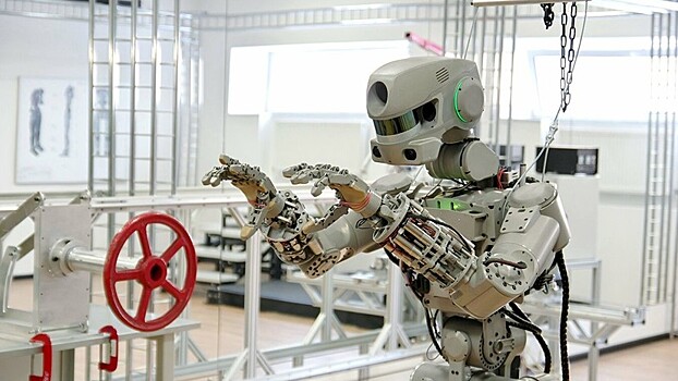 Разработчик рассказал, какие задачи стоят перед роботом «Фёдором» на МКС