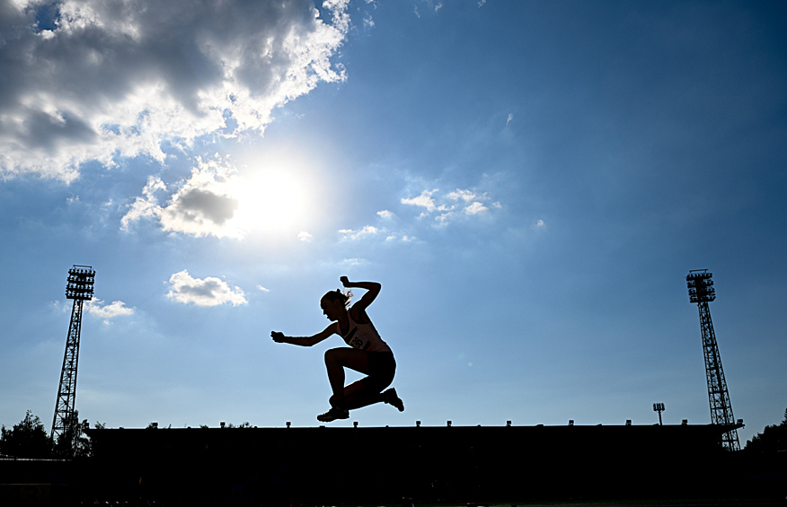 Татьяна Одинева (Москва) в финальных соревнованиях по тройному прыжку среди женщин на чемпионате России по легкой атлетике в Чебоксарах, август 2022 год