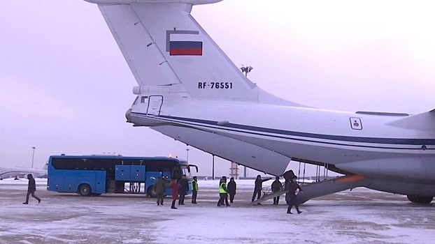 Полет домой: как проходит эвакуация россиян из Казахстана