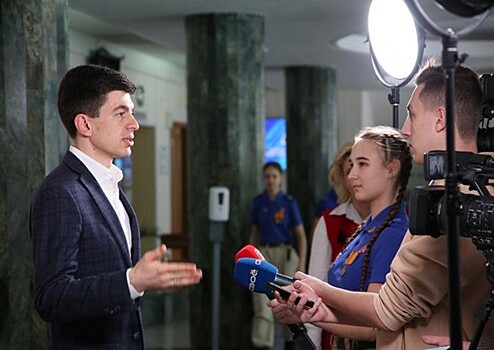 В Ставрополе Юнармия провела масштабный патриотический форум, посвященный развитию школ юных корреспондентов