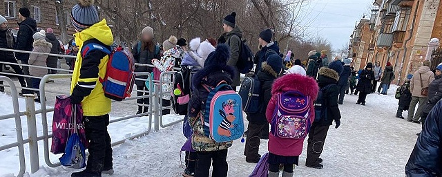 В Челябинске экстренно отменили занятия в школах из-за ложной угрозы минирования